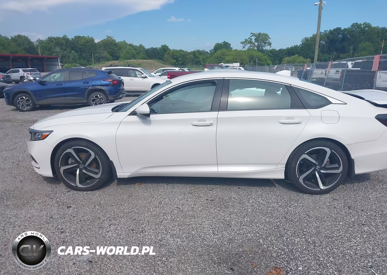 2018 Honda Accord Sport VIN:1HGCV1F35JA248456 - 13