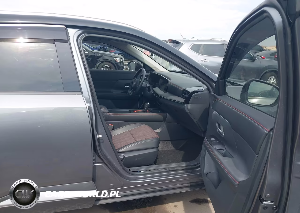 2025 Nissan Kicks Sr Fwd VIN:3N8AP6DC6SL359435 - 5