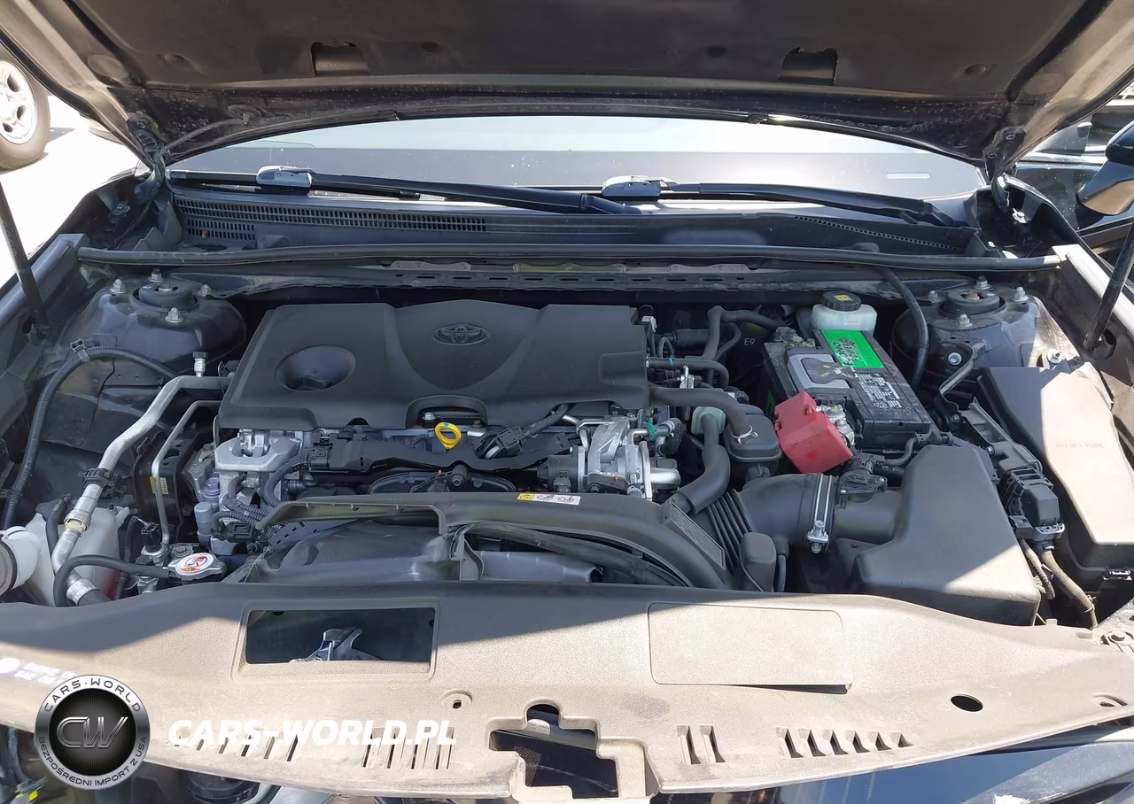 2018 Toyota Camry Le VIN:JTNB11HK2J3058351 - 10