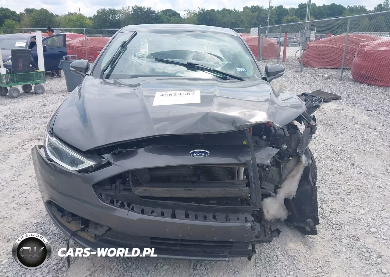 2018 Ford Fusion Hybrid Titanium VIN:3FA6P0RU9JR147260 - 12