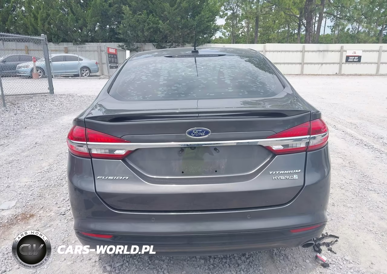 2018 Ford Fusion Hybrid Titanium VIN:3FA6P0RU9JR147260 - 16