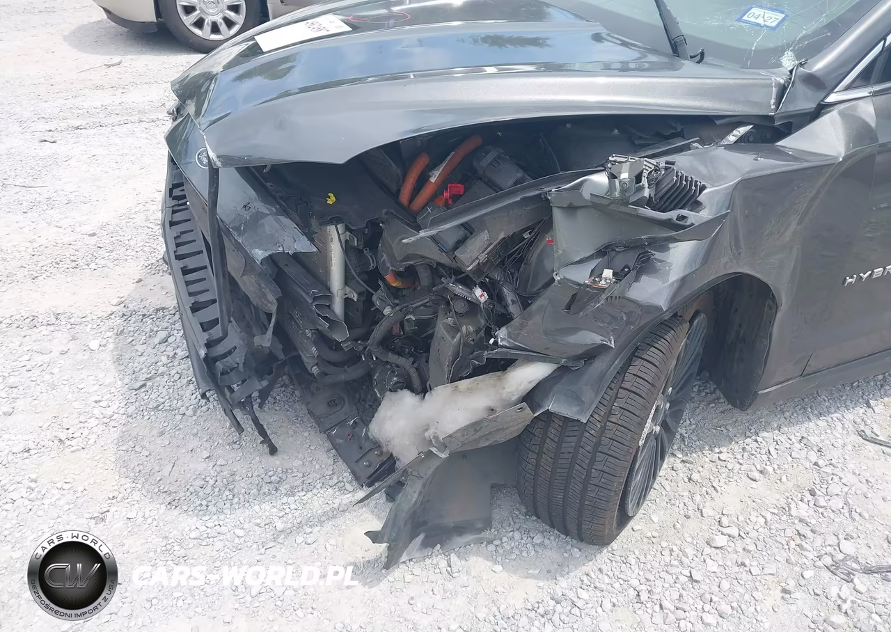 2018 Ford Fusion Hybrid Titanium VIN:3FA6P0RU9JR147260 - 6
