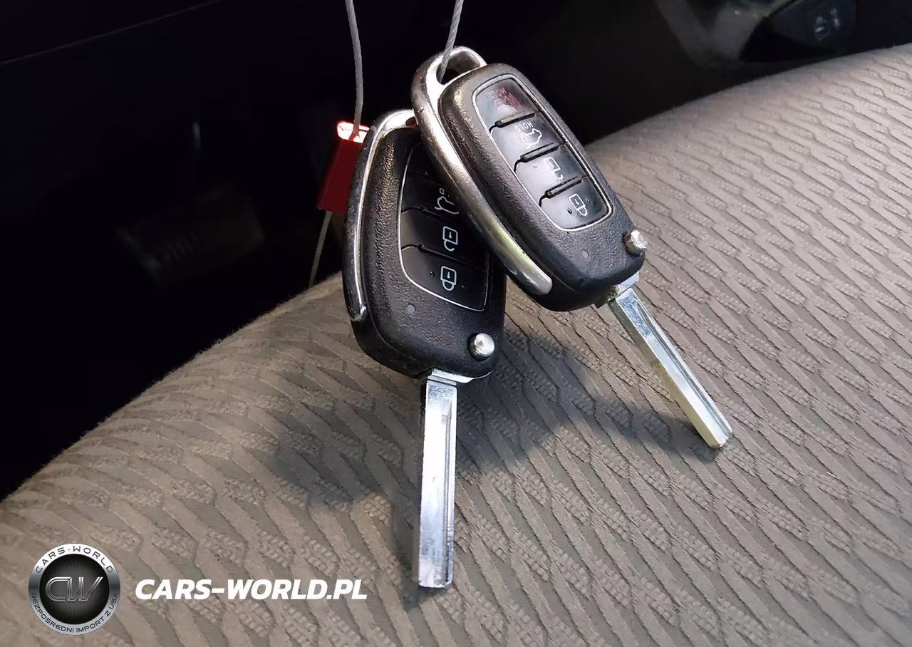 2018 Hyundai Santa Fe Sport 2.4L VIN:5XYZTDLB3JG546399 - 11