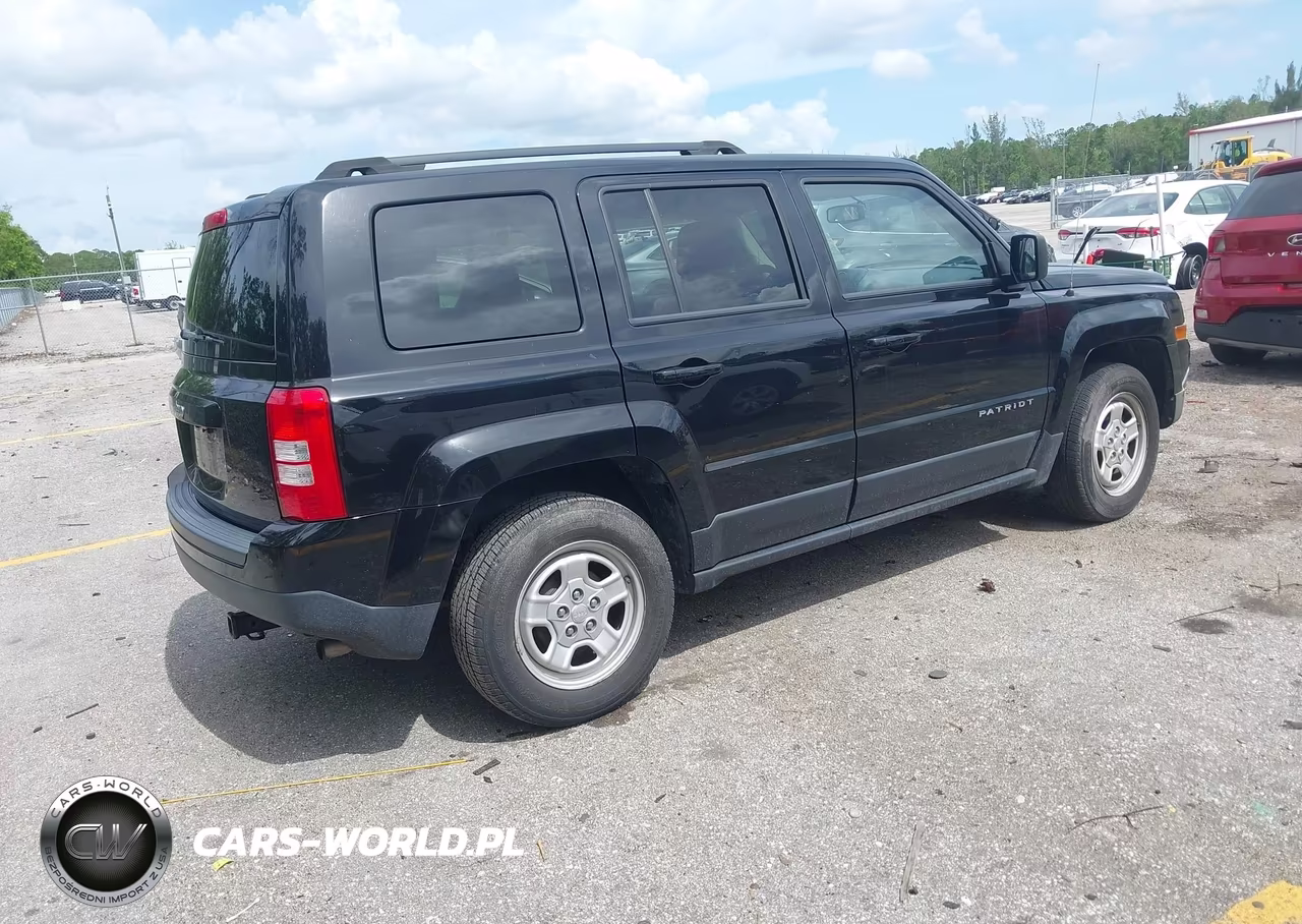 2016 Jeep Patriot Sport VIN:1C4NJPBA3GD715195 - 4