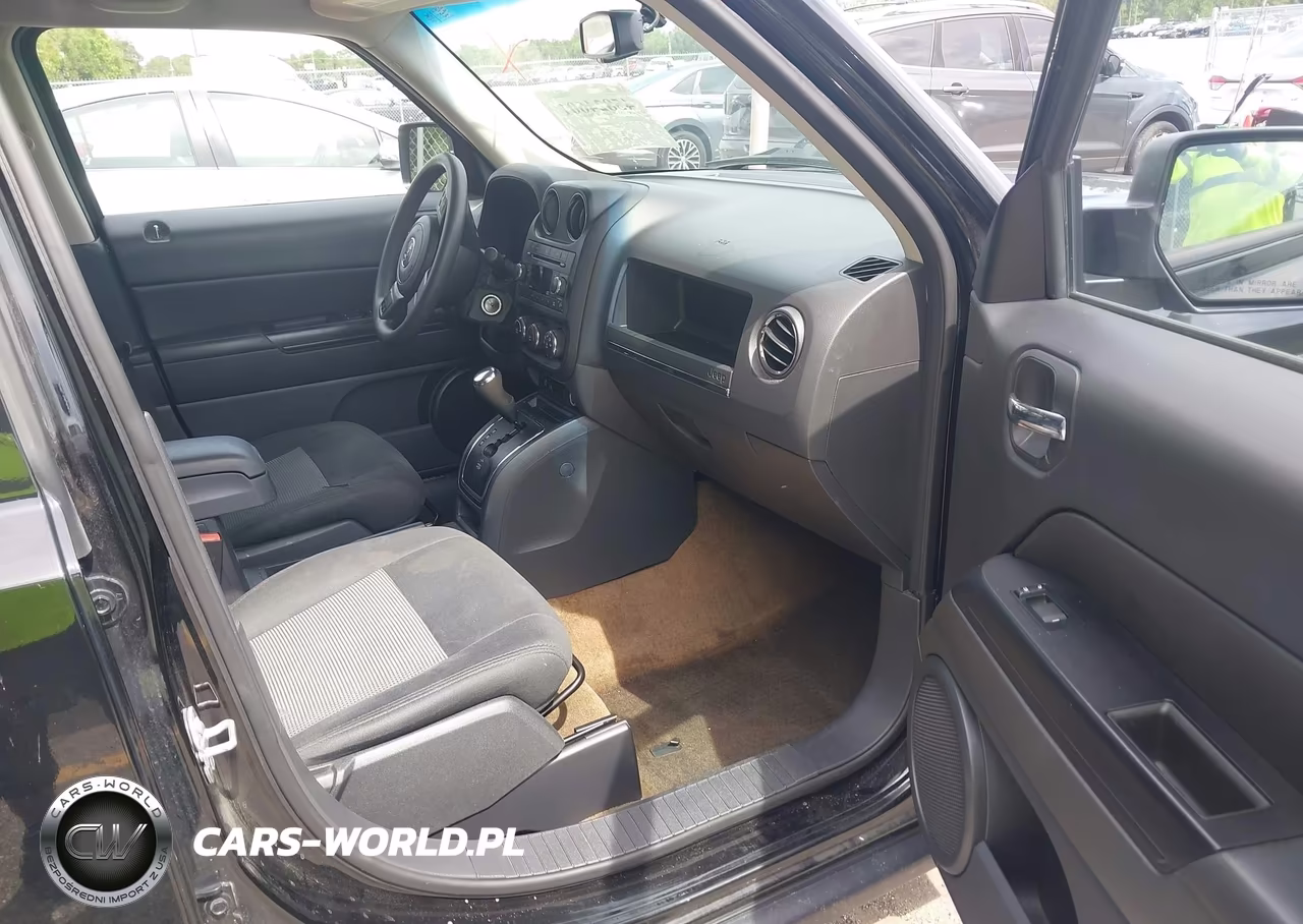 2016 Jeep Patriot Sport VIN:1C4NJPBA3GD715195 - 5