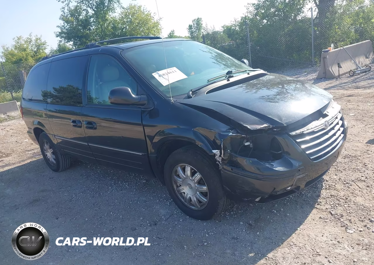 2005 Chrysler Town & Country Touring