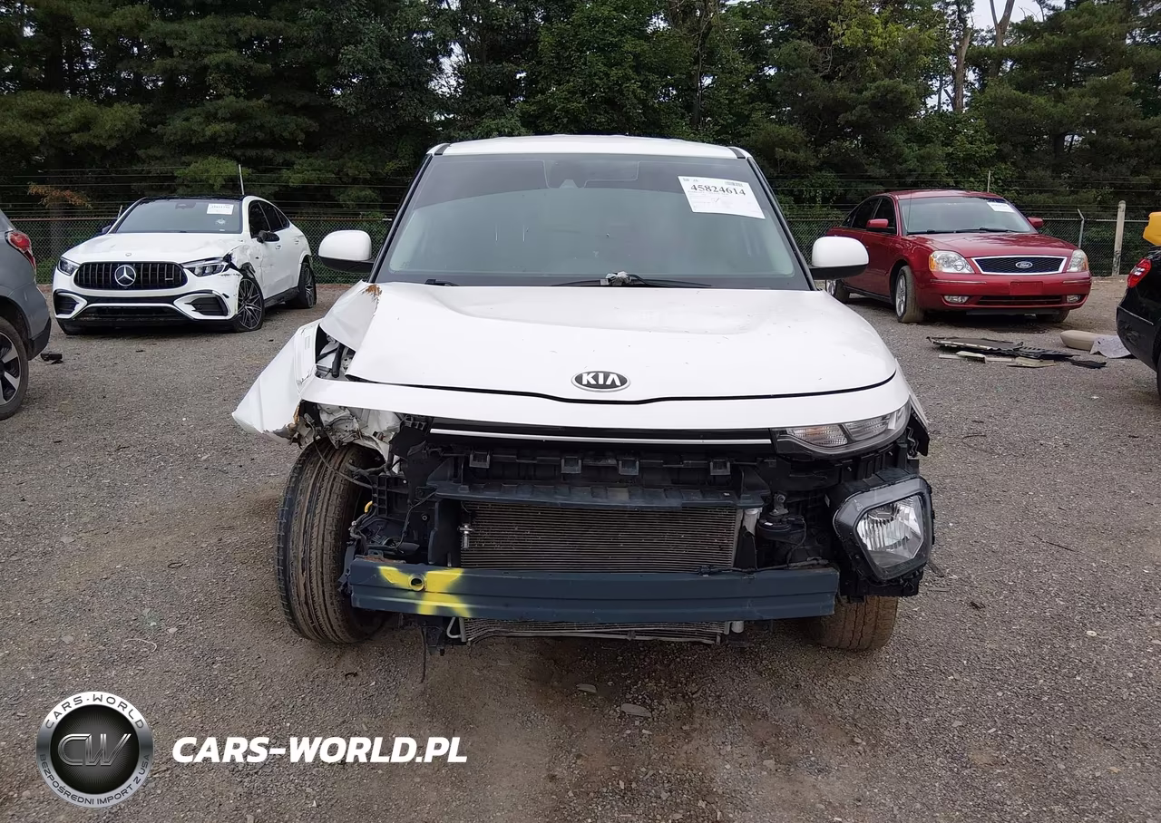 2021 Kia Soul S VIN:KNDJ23AU3M7756355 - 13