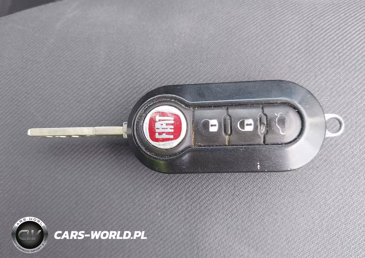 2015 Fiat 500 Pop VIN:3C3CFFAR8FT558531 - 11