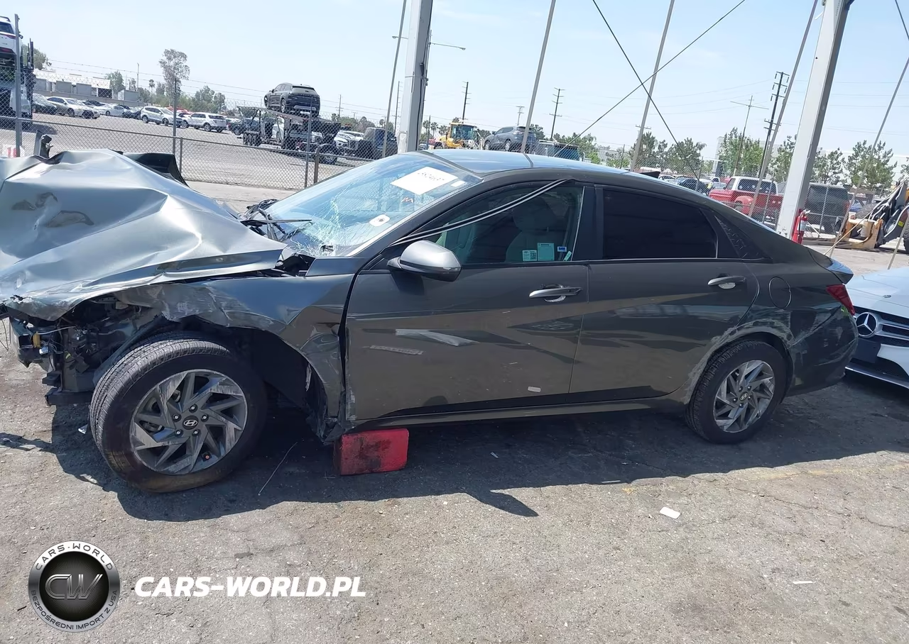 2024 Hyundai Elantra Sel VIN:KMHLM4DG5RU731945 - 14