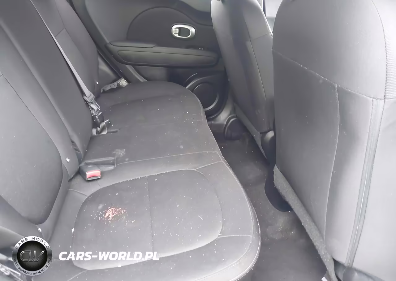 2018 Kia Soul VIN:KNDJN2A20J7600592 - 8