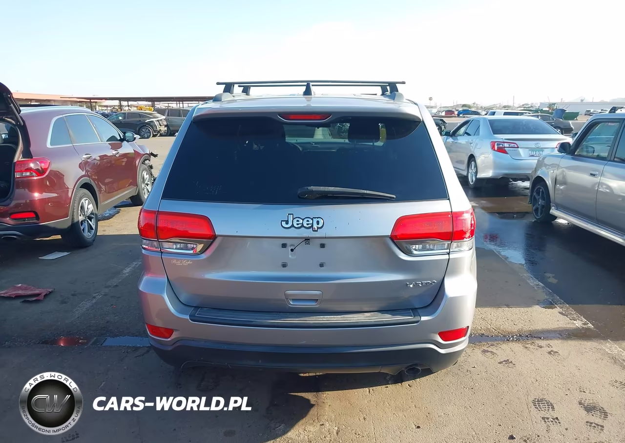 2015 Jeep Grand Cherokee Laredo VIN:1C4RJEAGXFC131506 - 17