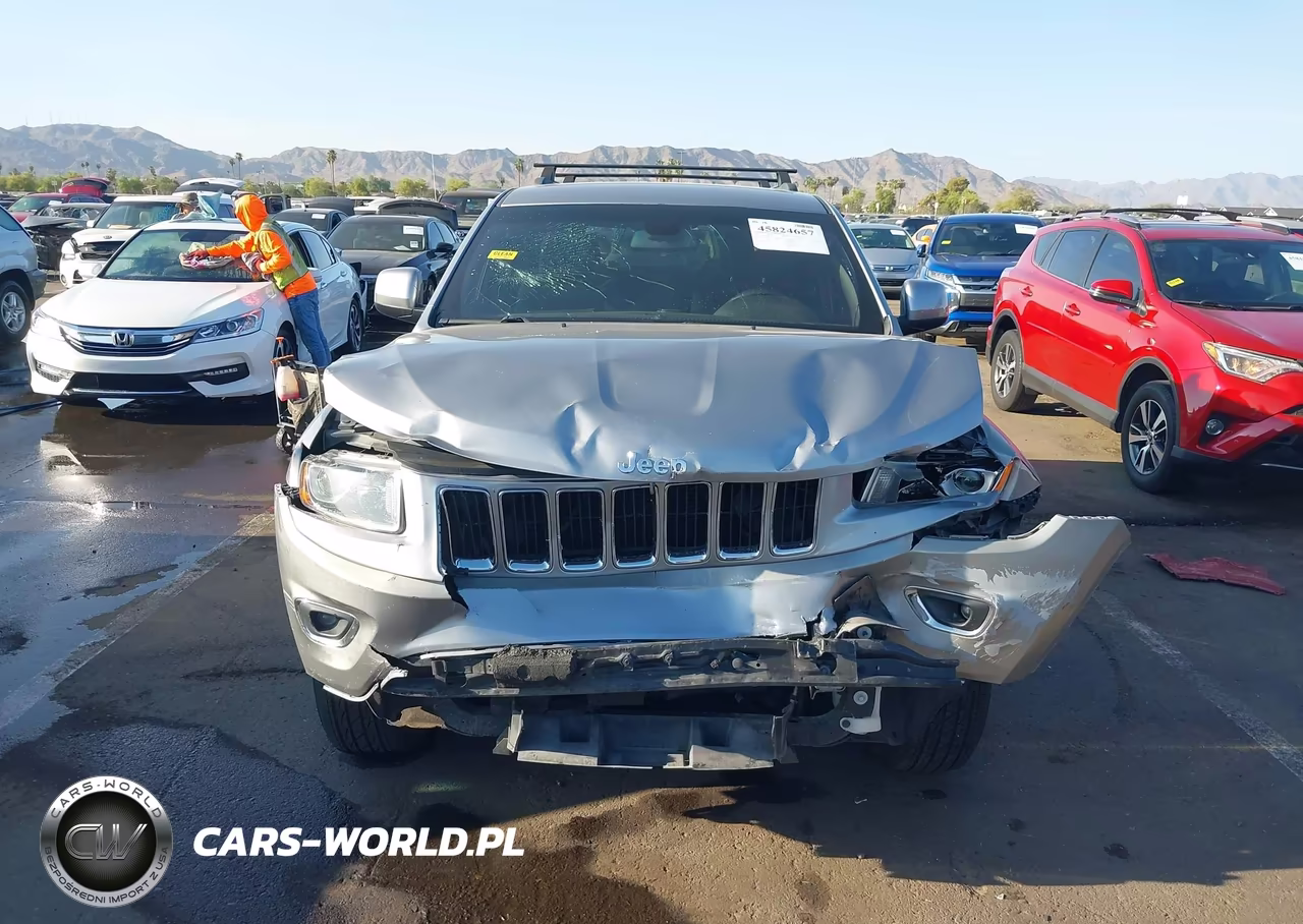 2015 Jeep Grand Cherokee Laredo VIN:1C4RJEAGXFC131506 - 6