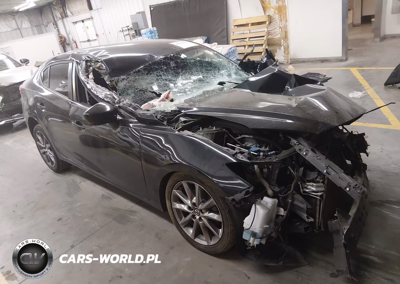 2018 Mazda Mazda3 Touring – zdjęcie 1 z 16