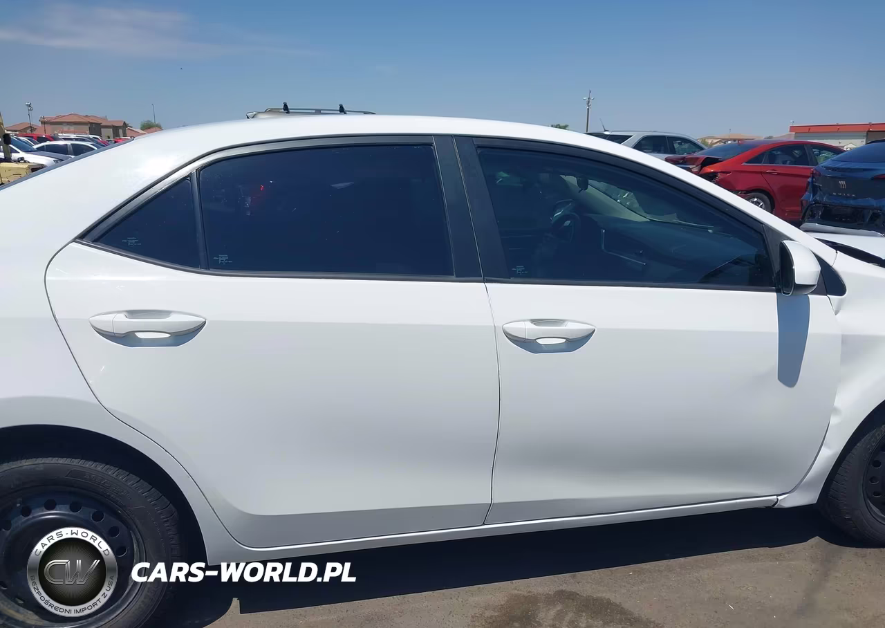2019 Toyota Corolla Le VIN:2T1BURHE6KC128088 - 14