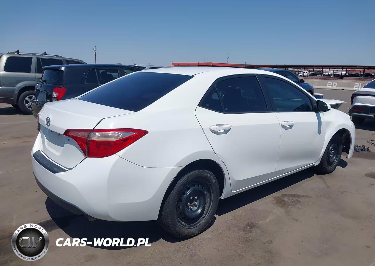 2019 Toyota Corolla Le VIN:2T1BURHE6KC128088 - 4