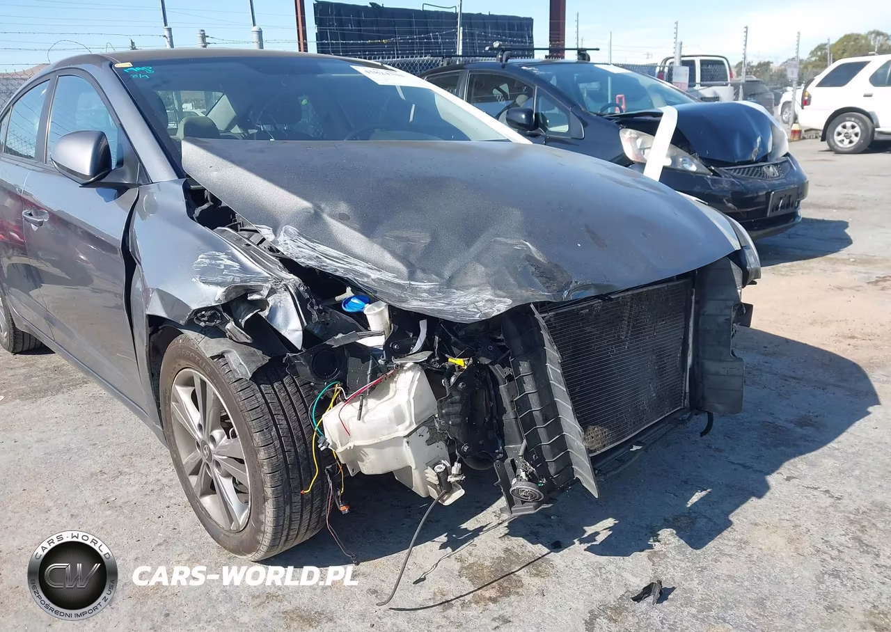 2018 Hyundai Elantra Sel VIN:5NPD84LF4JH305684 - 13