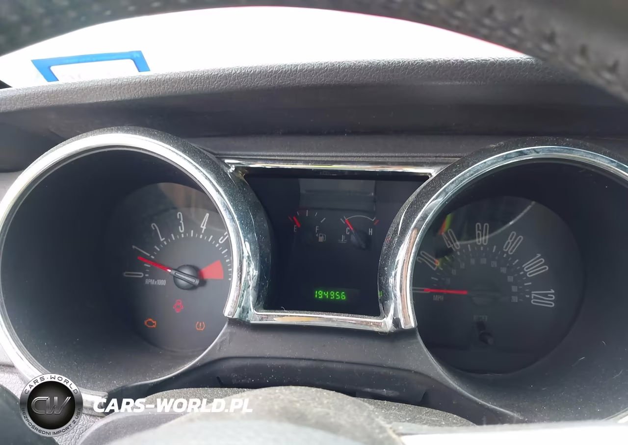 2007 Ford Mustang V6 Deluxe-V6 Premium VIN:1ZVFT84N475276746 - 7