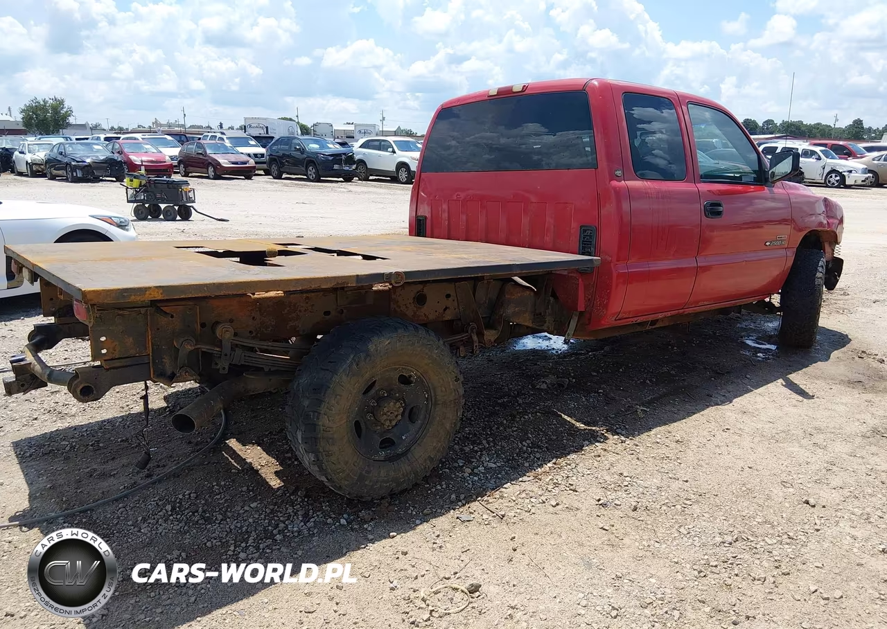 2002 Chevrolet Silverado 2500Hd VIN:1GCHC29122E169525 - 4