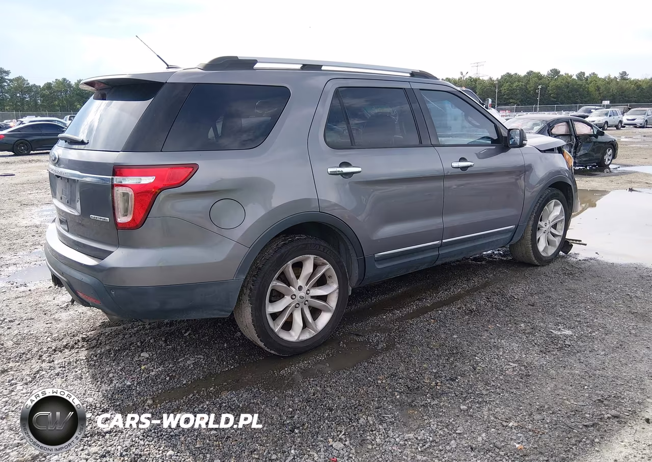 2014 Ford Explorer Xlt VIN:1FM5K7D89EGA21898 - 4