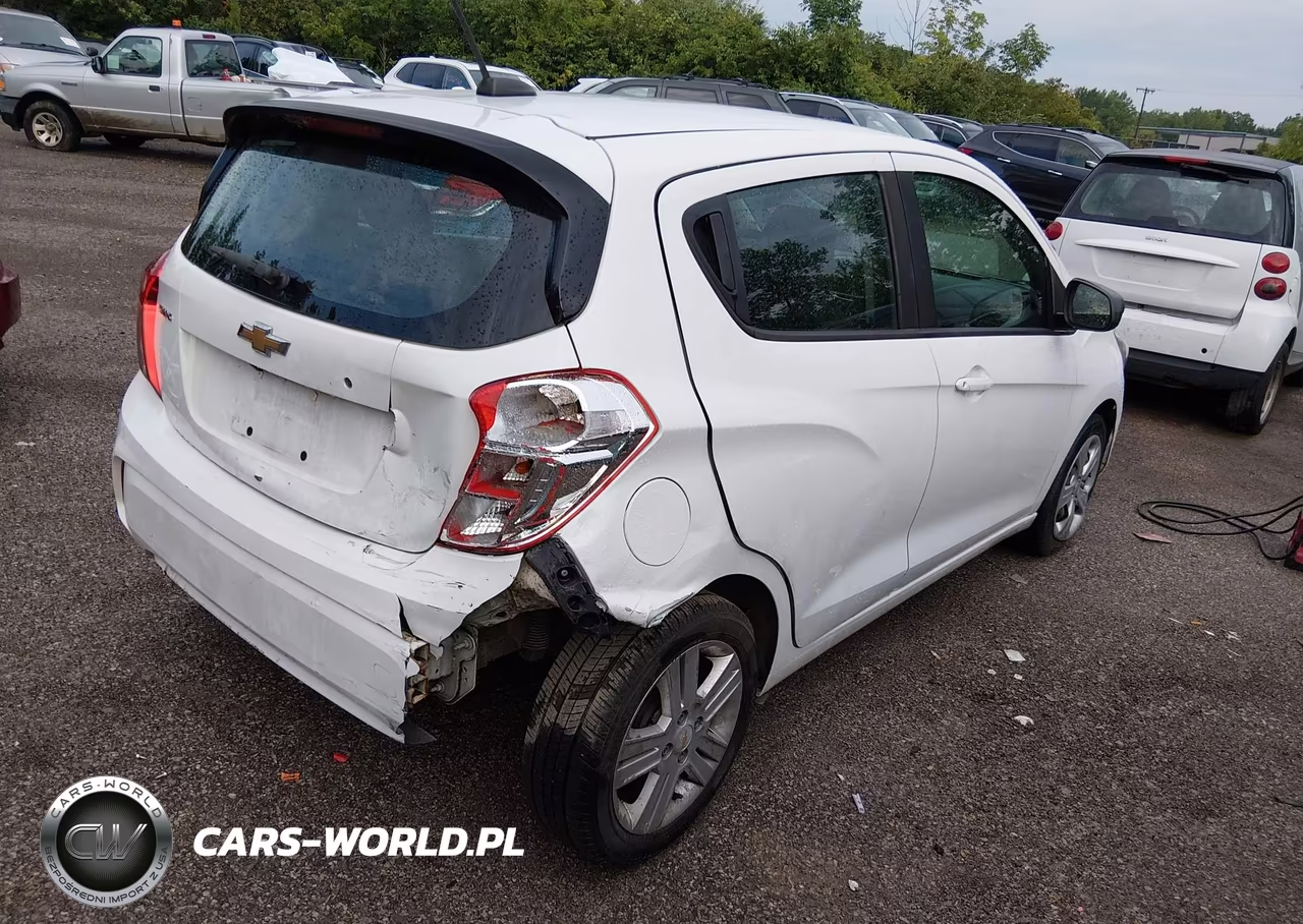 2019 Chevrolet Spark Ls Cvt VIN:KL8CB6SA4KC747692 - 4