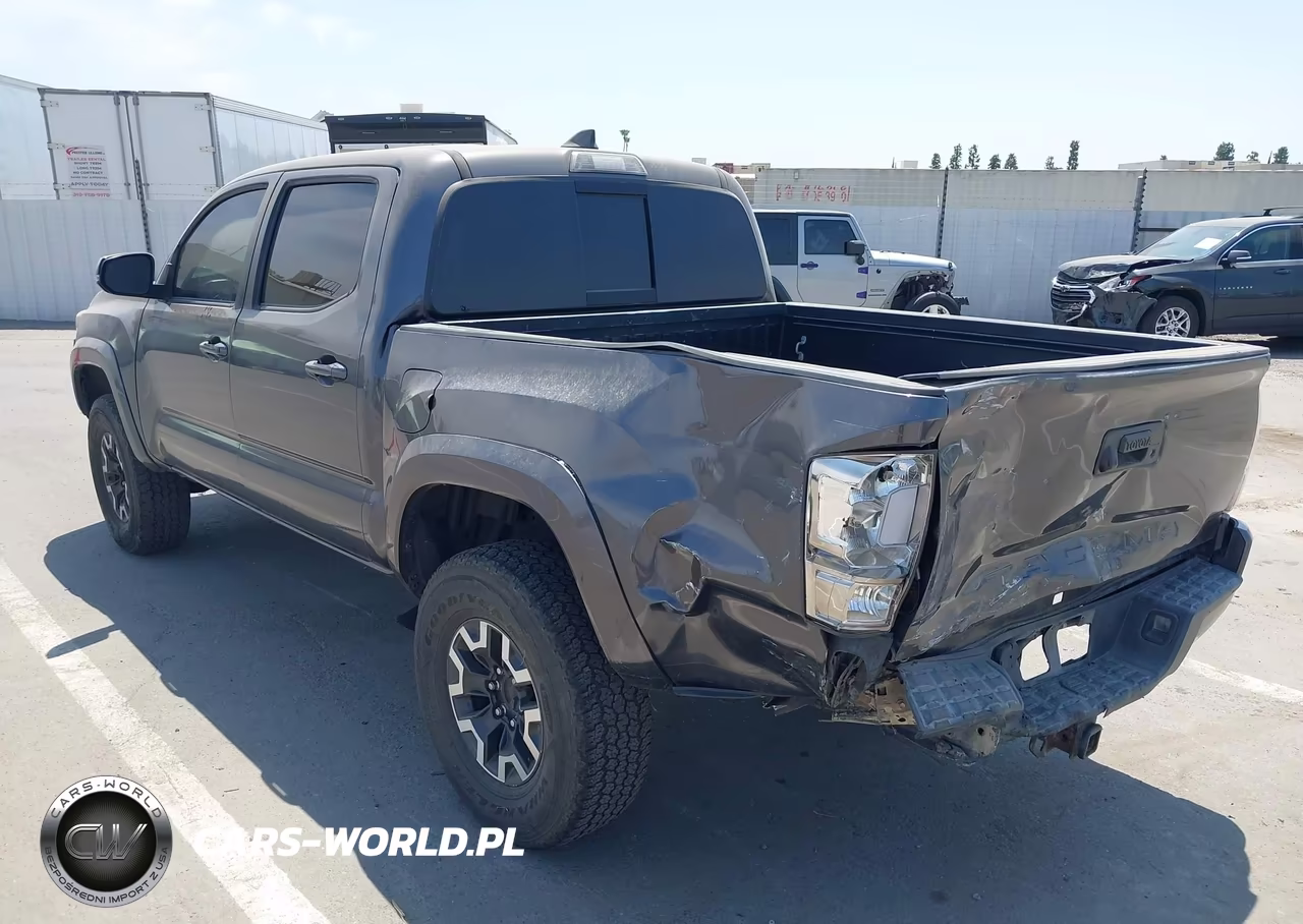 2017 Toyota Tacoma Trd Sport VIN:3TMAZ5CN6HM040171 - 3