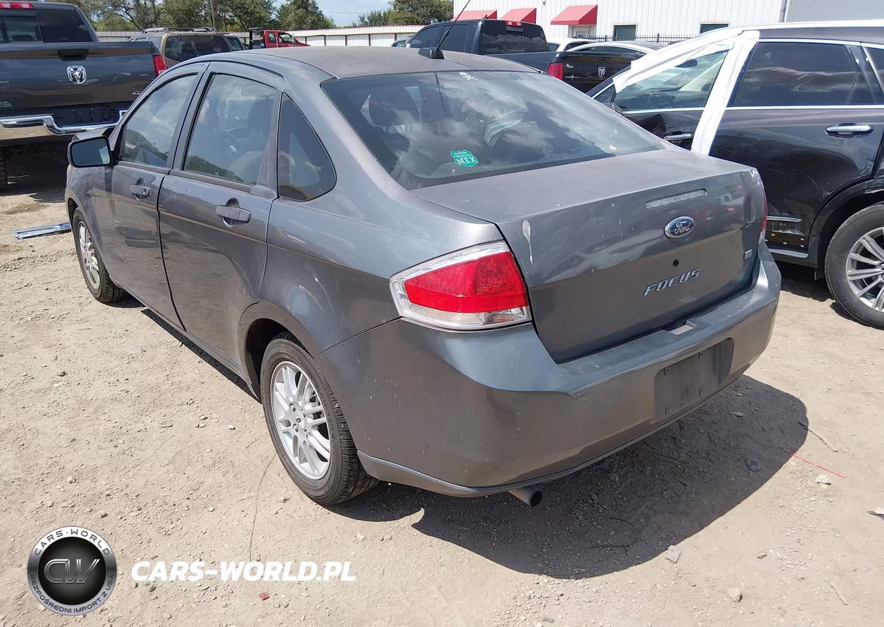 2009 Ford Focus Se VIN:1FAHP35N09W216466 - 3