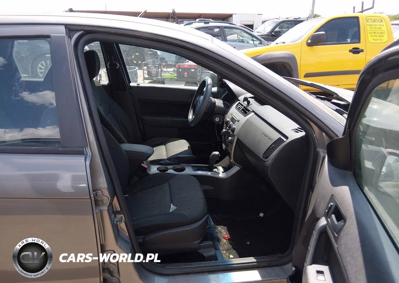 2009 Ford Focus Se VIN:1FAHP35N09W216466 - 5