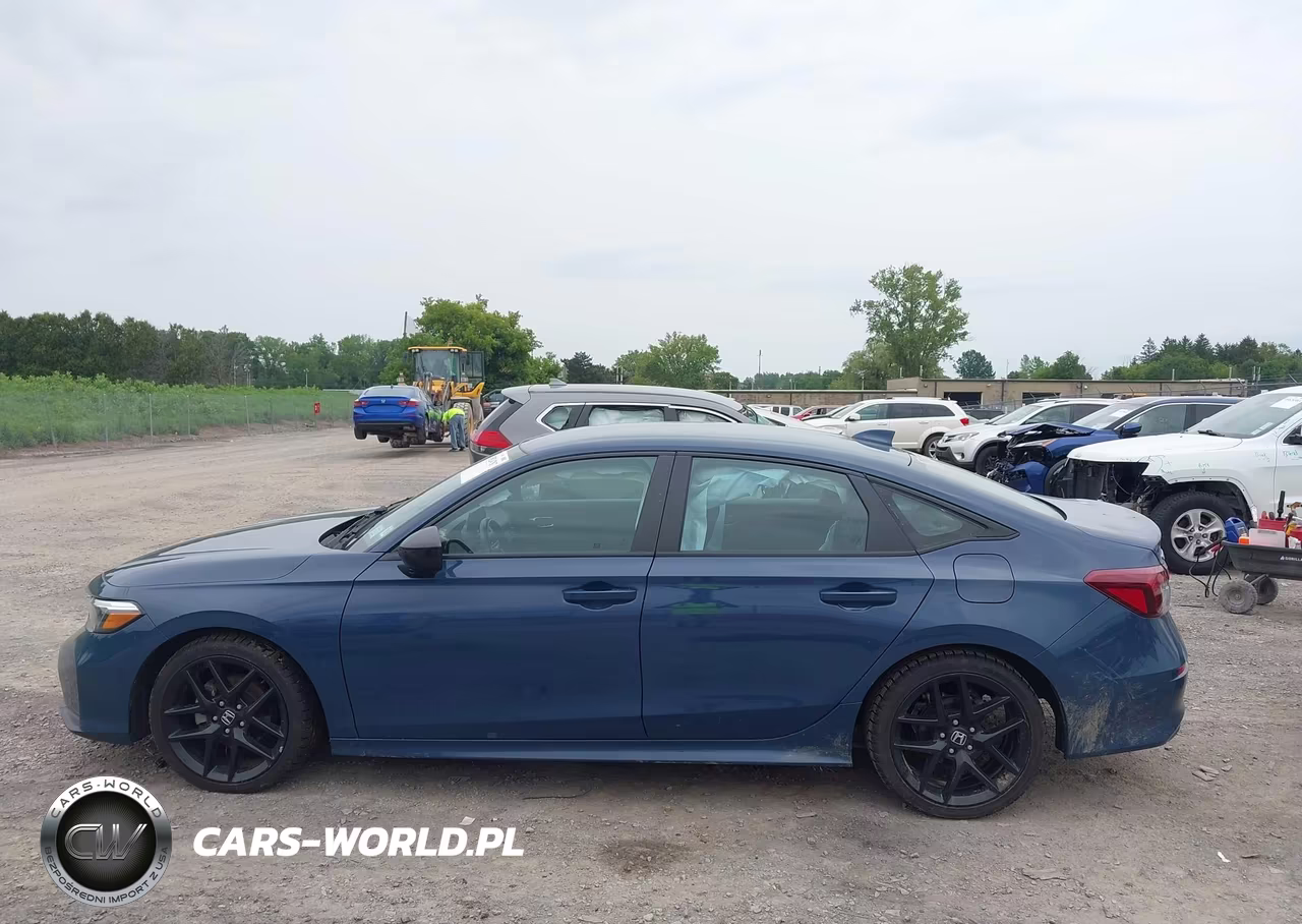 2025 Honda Civic Sport VIN:2HGFE2F55SH540700 - 15