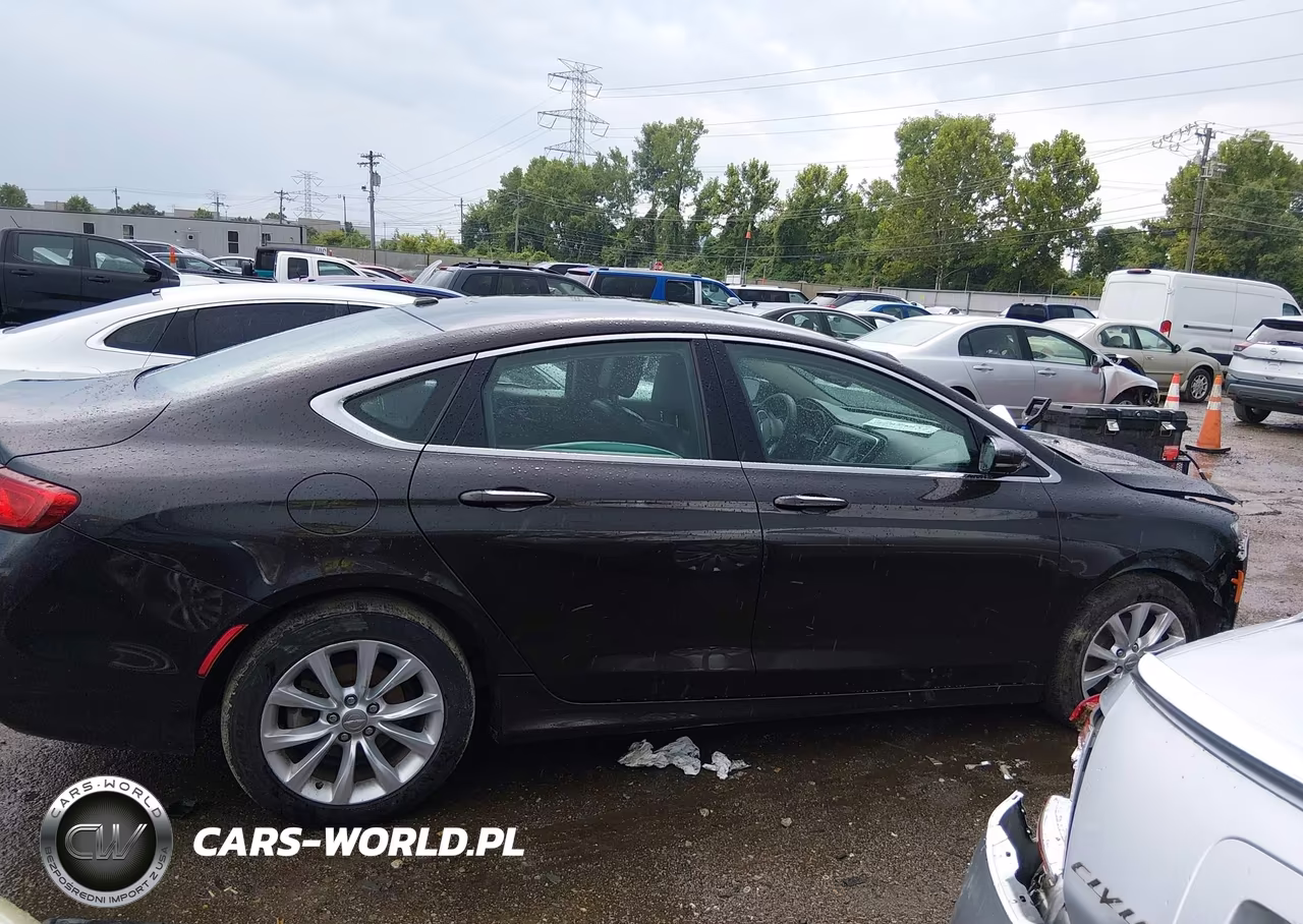 2015 Chrysler 200 C VIN:1C3CCCCB5FN545226 - 13