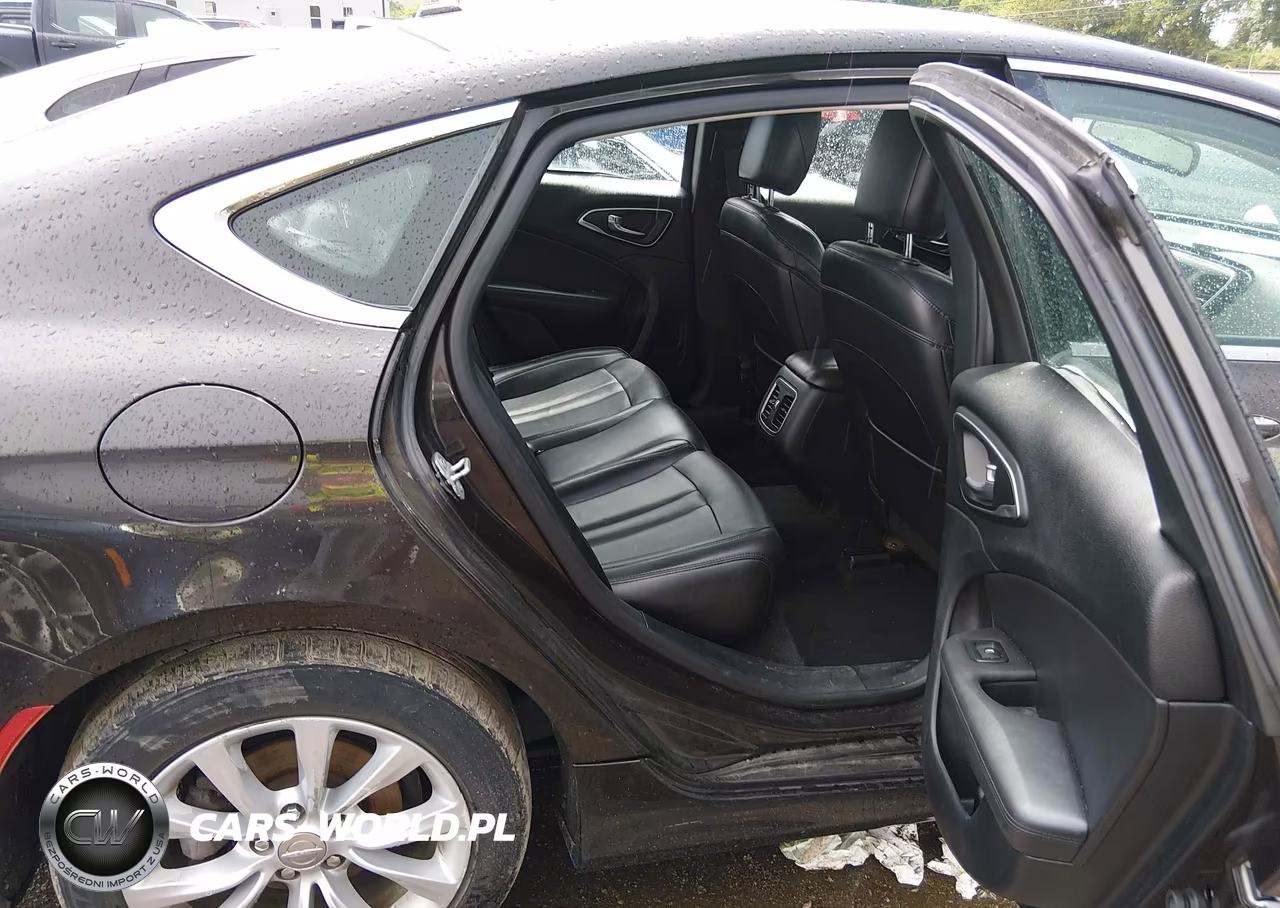 2015 Chrysler 200 C VIN:1C3CCCCB5FN545226 - 8