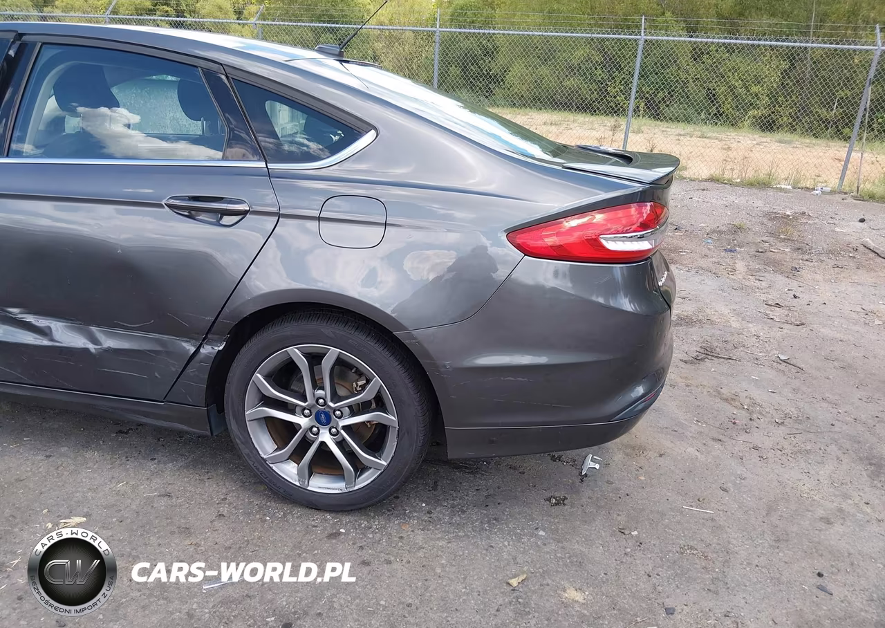 2017 Ford Fusion S VIN:3FA6P0G70HR346799 - 19