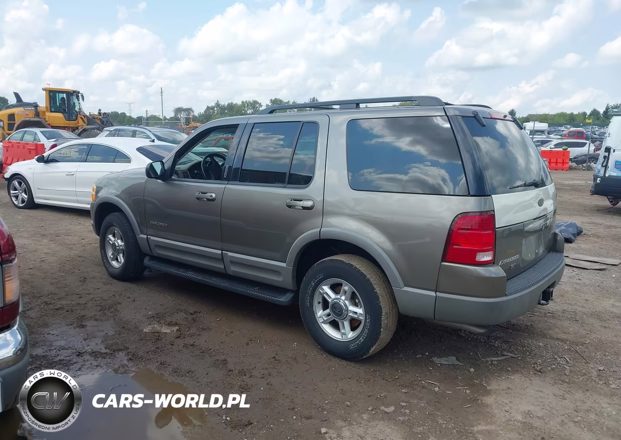 2002 Ford Explorer Xlt VIN:1FMZU73E52ZC22152 - 3