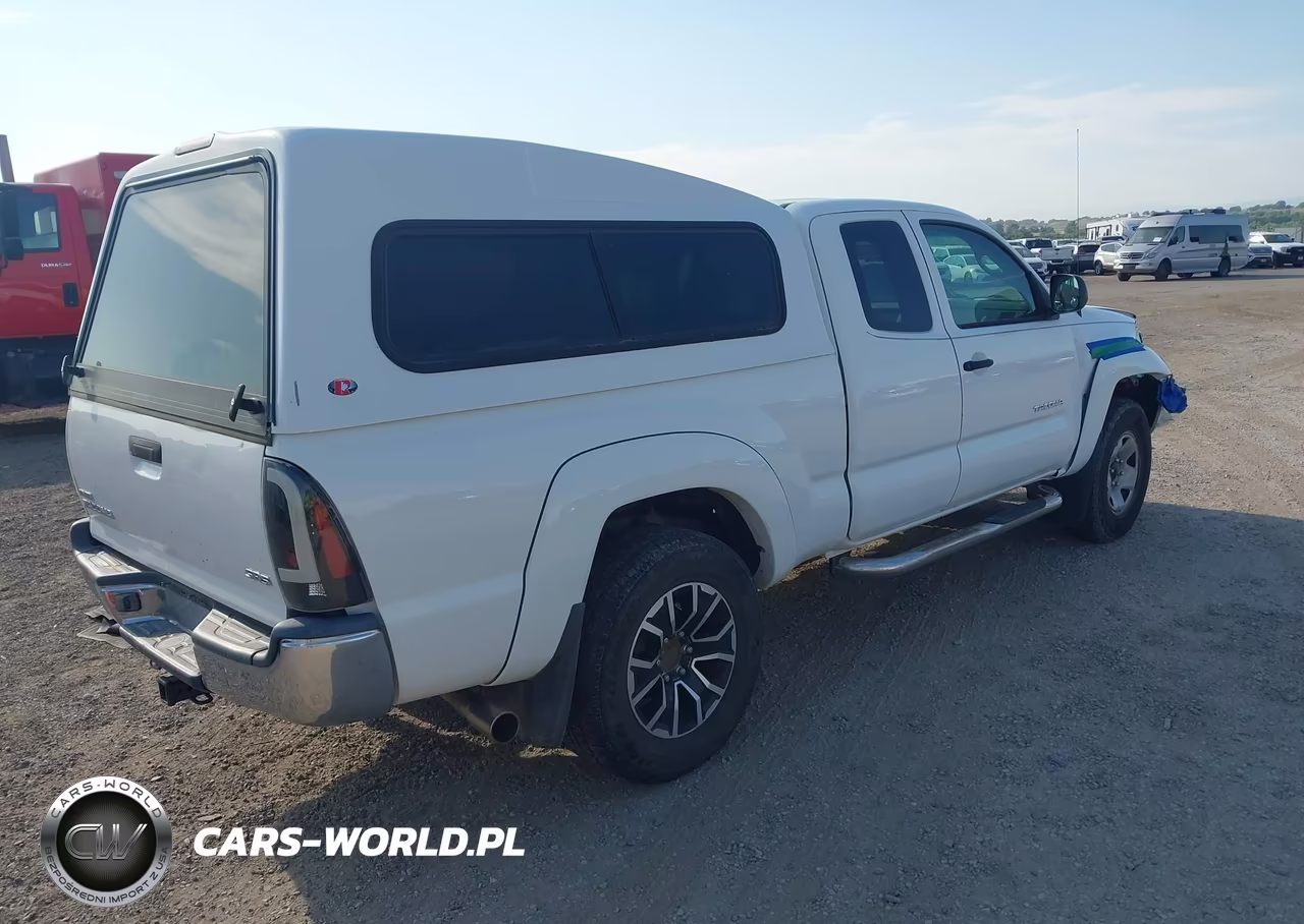 2005 Toyota Tacoma VIN:5TEUX42N95Z065305 - 4