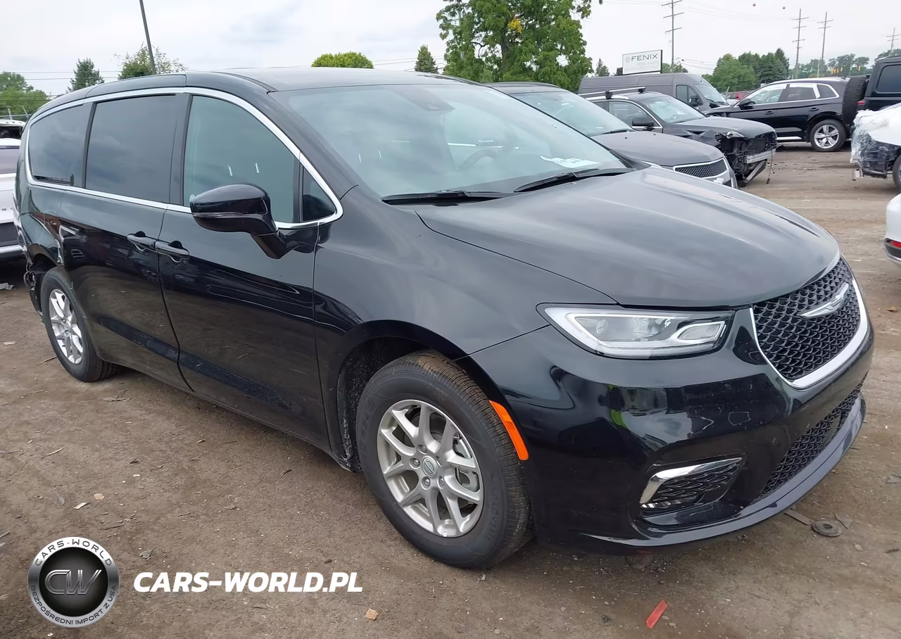 2026 Chrysler Pacifica Select