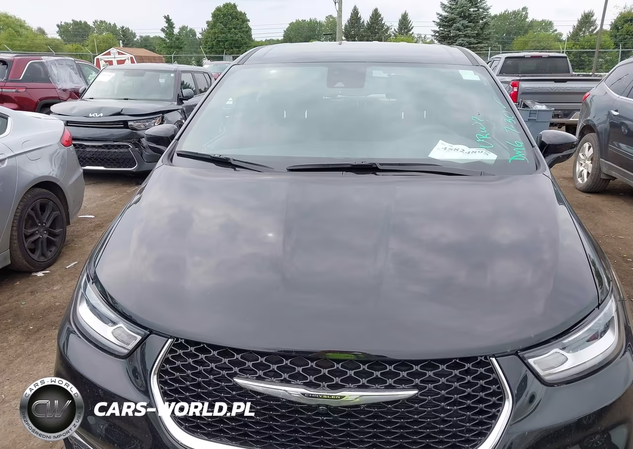 2026 Chrysler Pacifica Select VIN:2C4RC1BG3TR231371 - 12