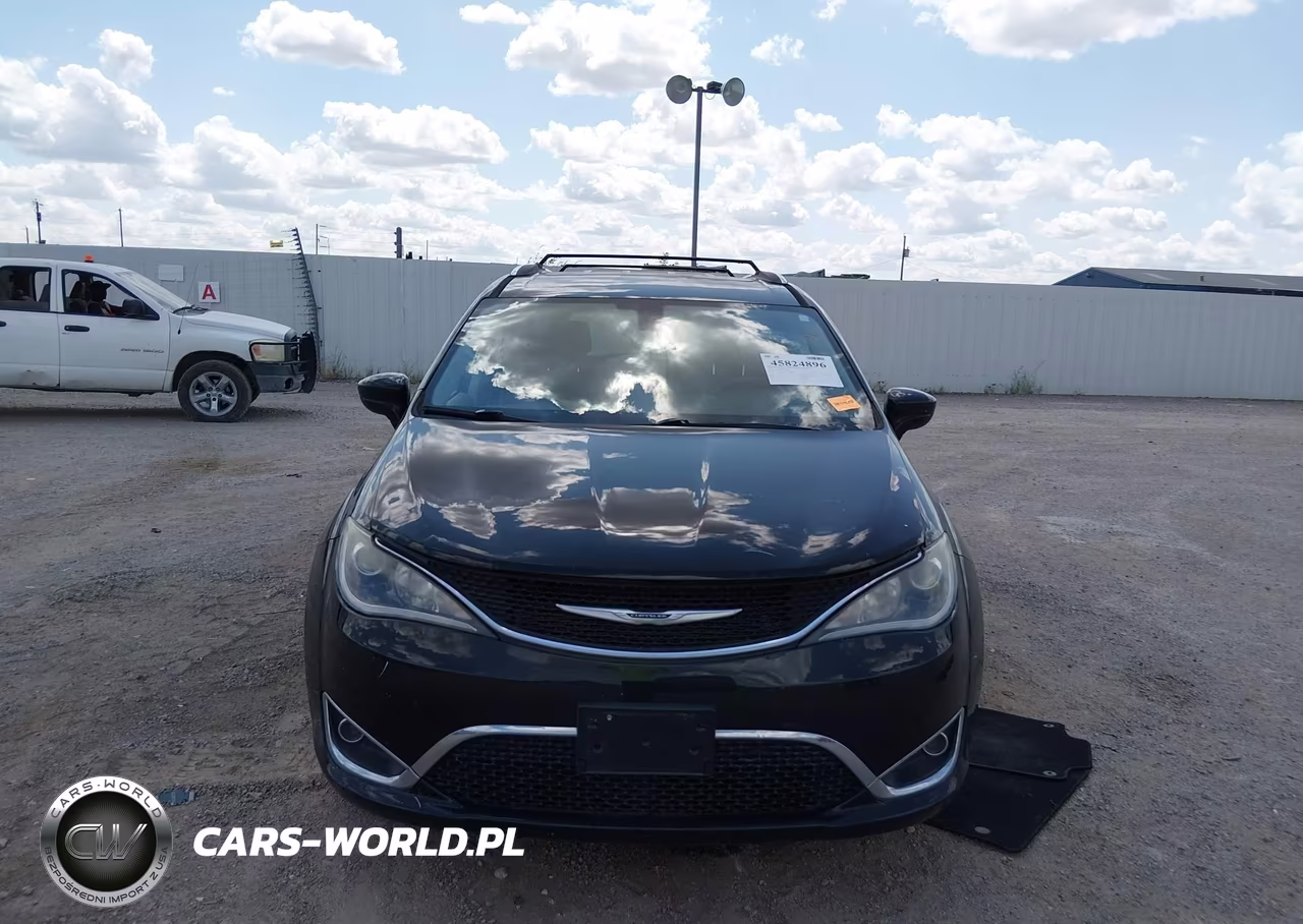 2019 Chrysler Pacifica Touring L VIN:2C4RC1BG3KR625404 - 12