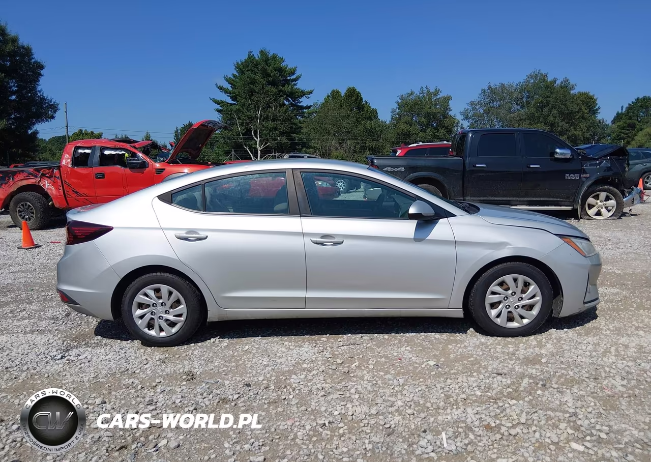 2019 Hyundai Elantra Se VIN:5NPD74LF7KH498000 - 13
