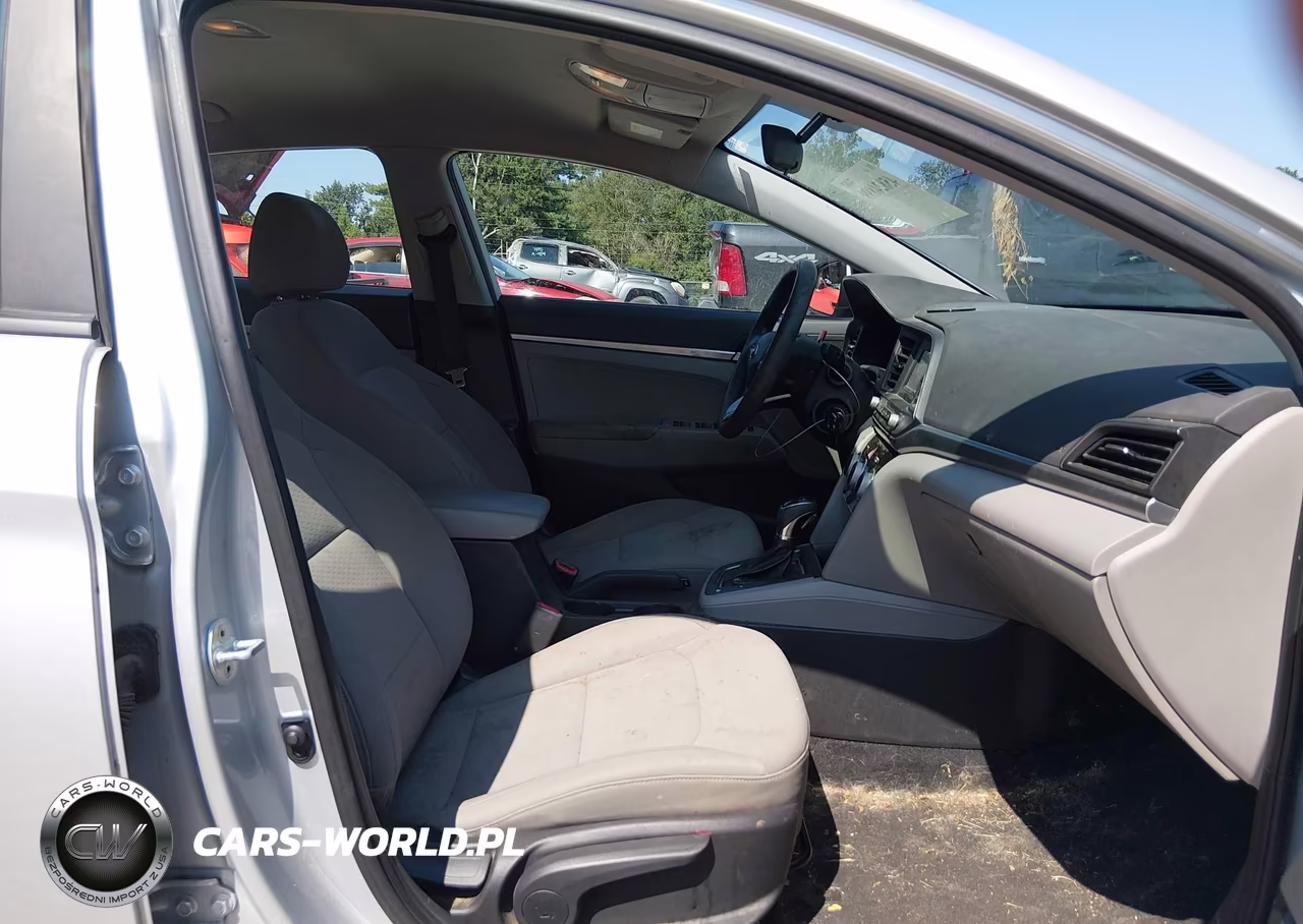 2019 Hyundai Elantra Se VIN:5NPD74LF7KH498000 - 5