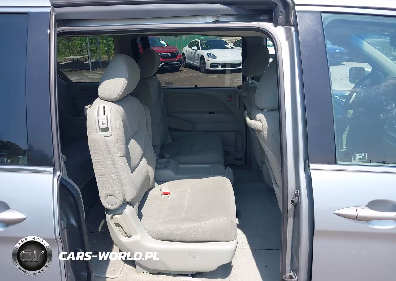 2008 Honda Odyssey Ex VIN:5FNRL384X8B030384 - 8