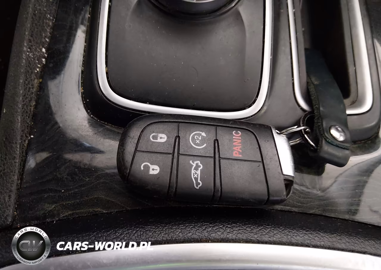 2018 Chrysler 300 Limited Awd VIN:2C3CCAKG8JH177305 - 11