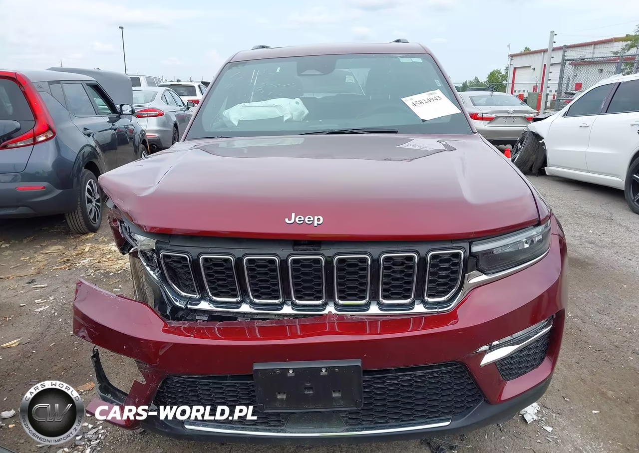 2025 Jeep Grand Cherokee 4Xe VIN:1C4RJYB60S8700187 - 11
