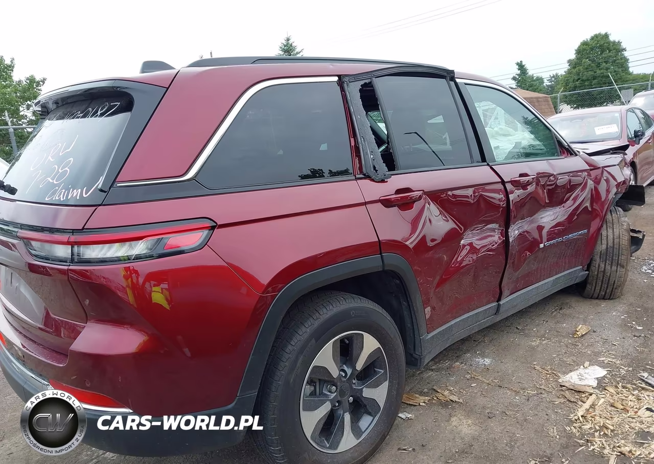 2025 Jeep Grand Cherokee 4Xe VIN:1C4RJYB60S8700187 - 8