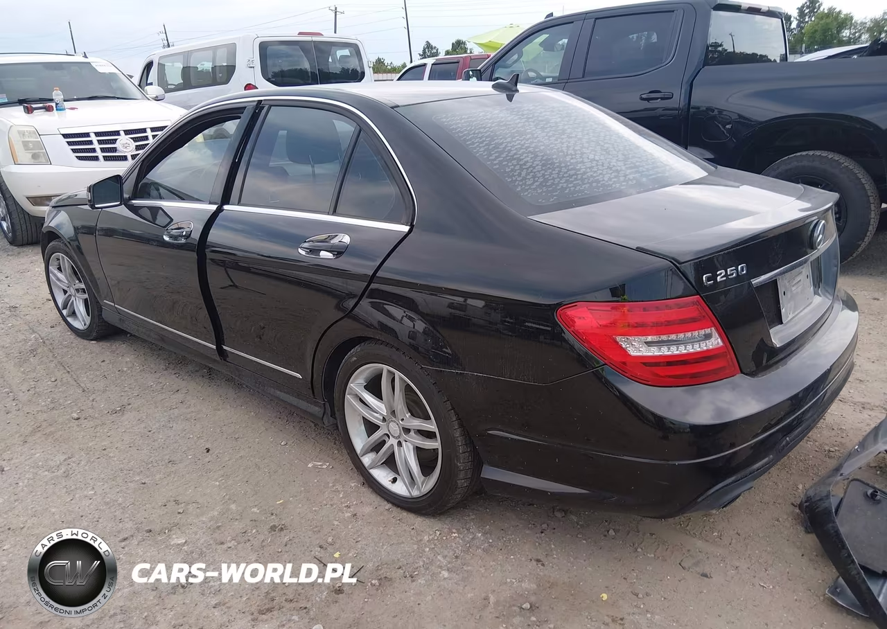 2014 Mercedes-Benz C 250 Sport VIN:WDDGF4HB7ER312254 - 3