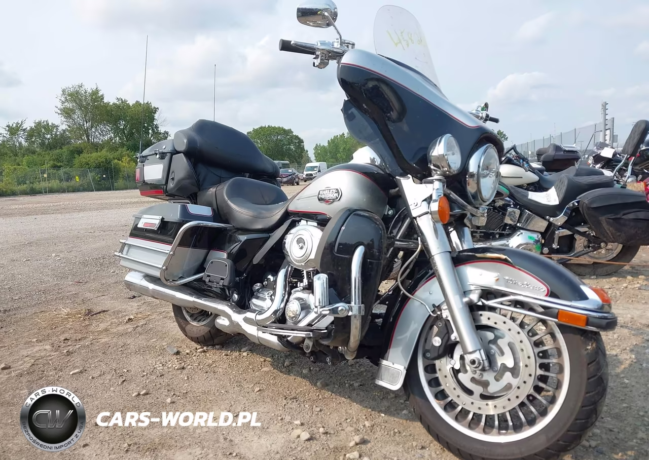 2010 Harley-Davidson Flhtcu – zdjęcie 1 z 13