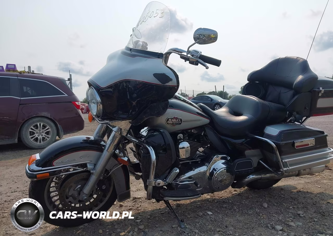 2010 Harley-Davidson Flhtcu VIN:1HD1FC411AB619525 - 2
