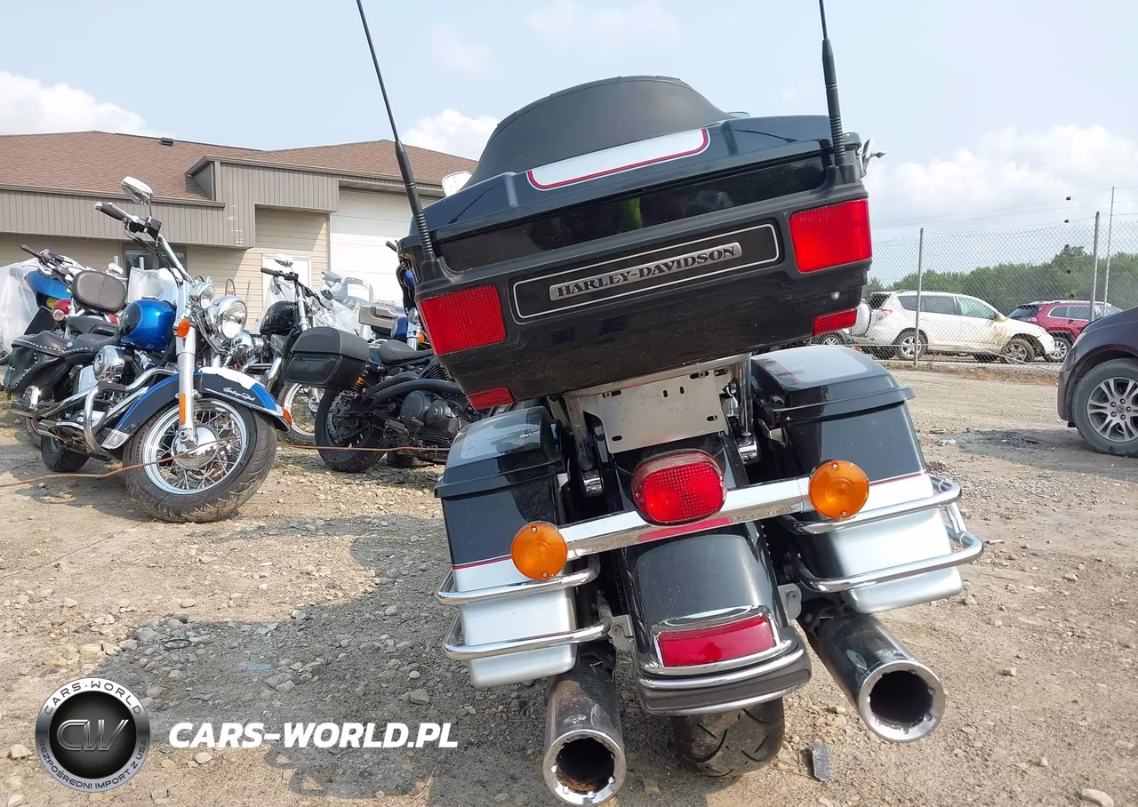 2010 Harley-Davidson Flhtcu VIN:1HD1FC411AB619525 - 6