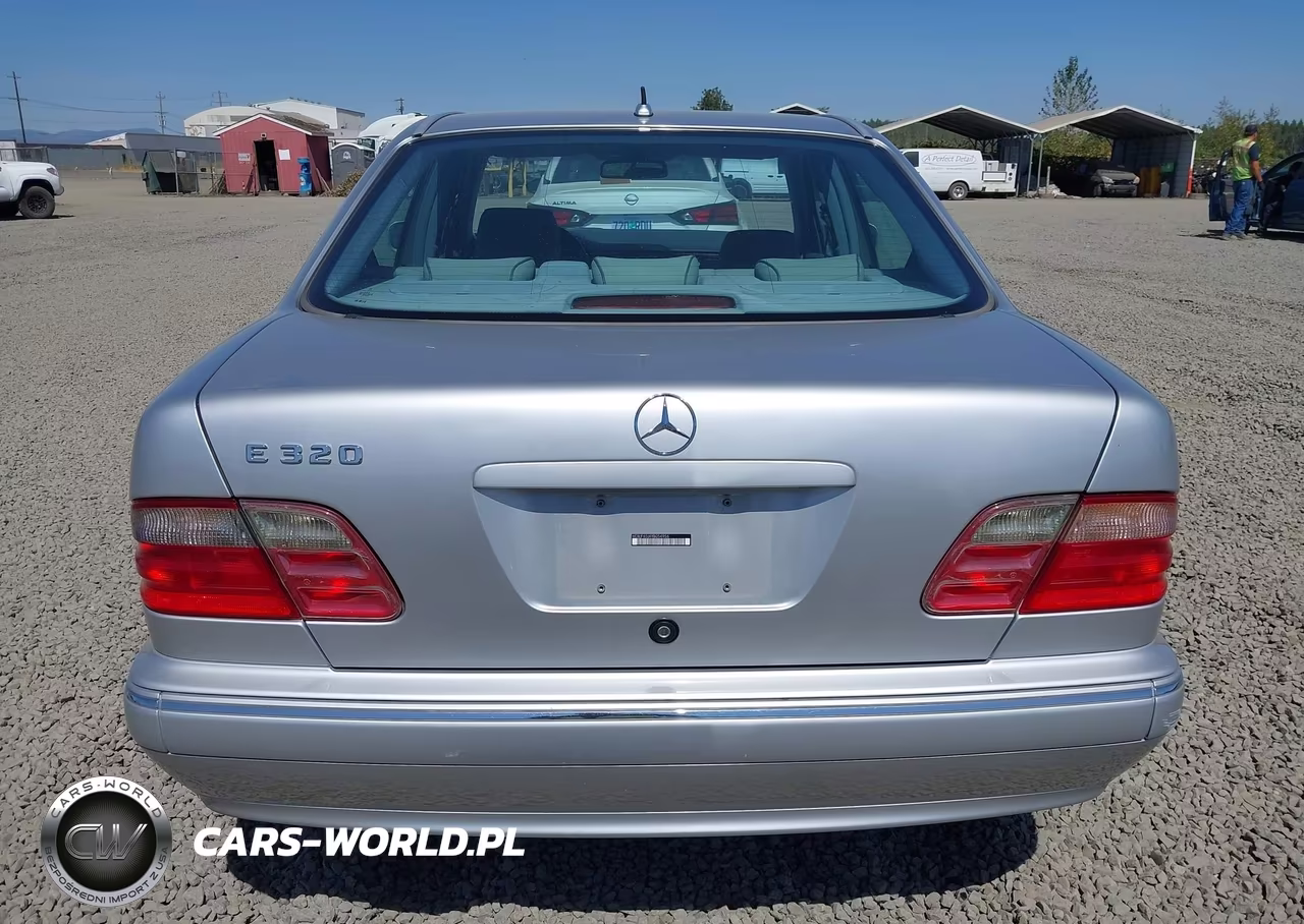2000 Mercedes-Benz E 320 VIN:WDBJF65J4YB054956 - 16