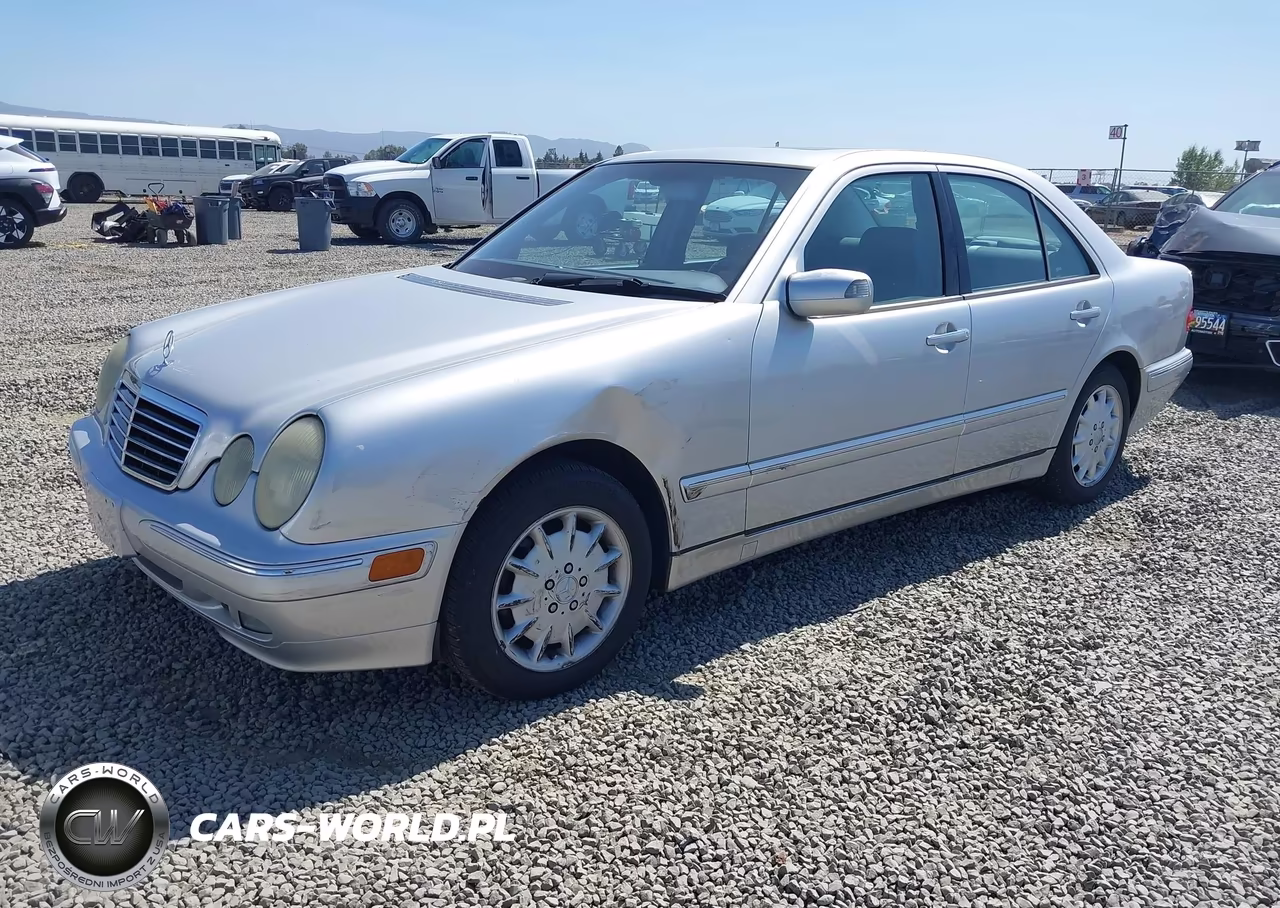2000 Mercedes-Benz E 320 VIN:WDBJF65J4YB054956 - 2