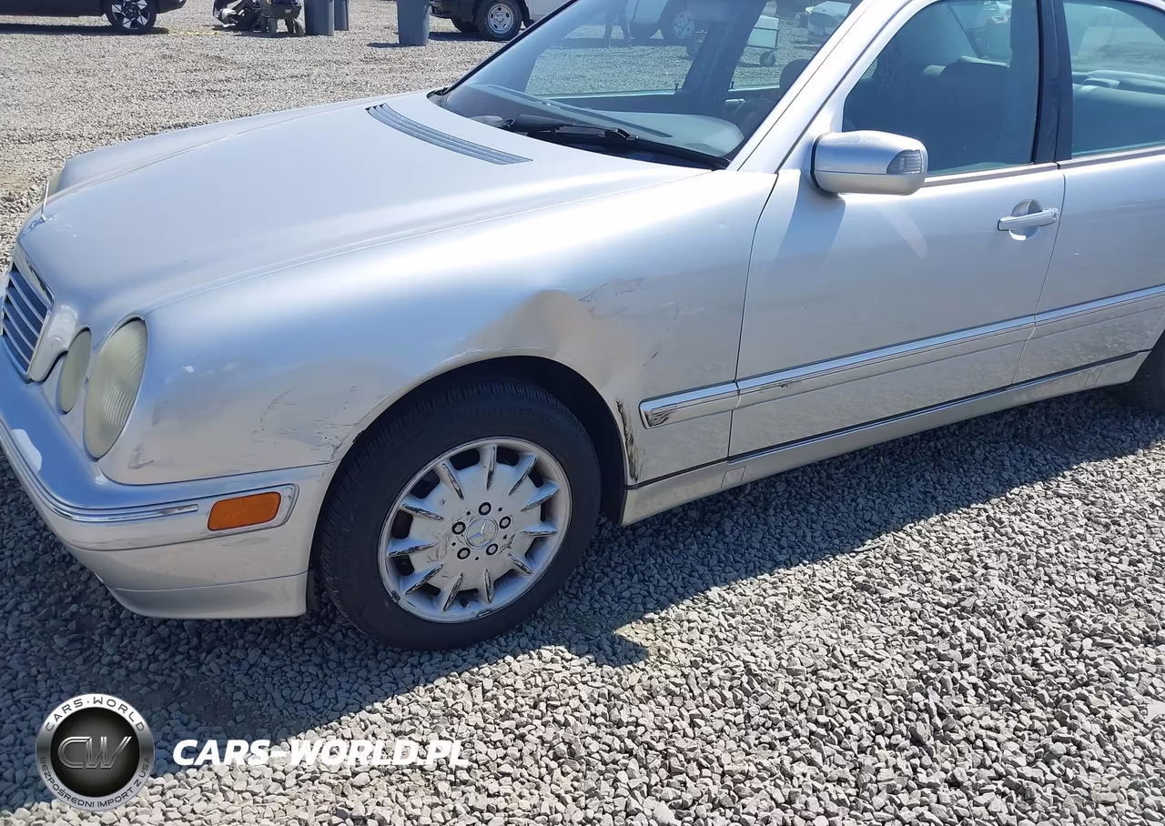 2000 Mercedes-Benz E 320 VIN:WDBJF65J4YB054956 - 6