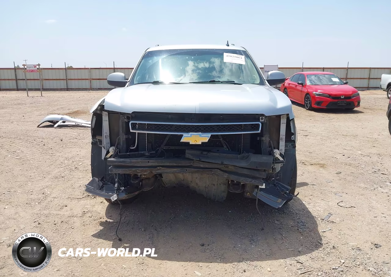 2012 Chevrolet Suburban Lt VIN:1GNSKJE79CR315580 - 13